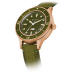 Bulova MIL SHIPS 41mm Automatic Bronze Watch with Big Dome Sapphire Crystal #98A324 Bulova MIL SHIPS 41mm Automatic Bronze Watch with Big Dome Sapphire Crystal #98A324