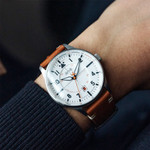 AVI-8 Hawker Hurricane Kent Automatic Newton with White Dial #AV-4094-01 AVI-8 Hawker Hurricane Kent Automatic Newton with White Dial #AV-4094-01
